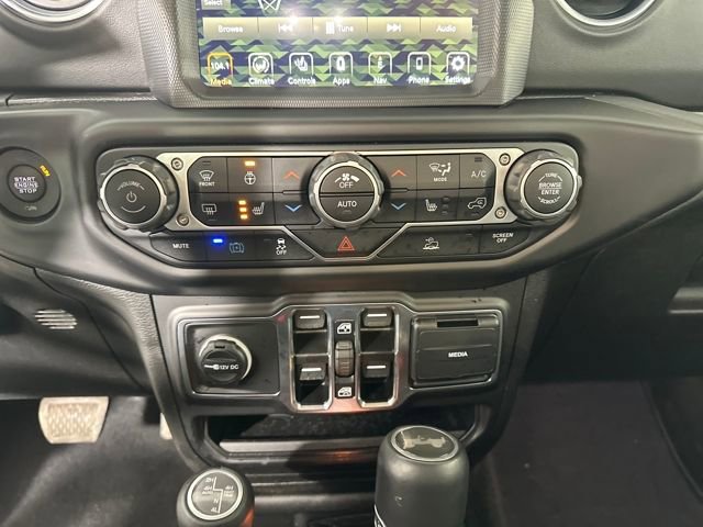 Used 2023 Jeep Wrangler Unlimited Sahara w/ Cold Weather Group image 23