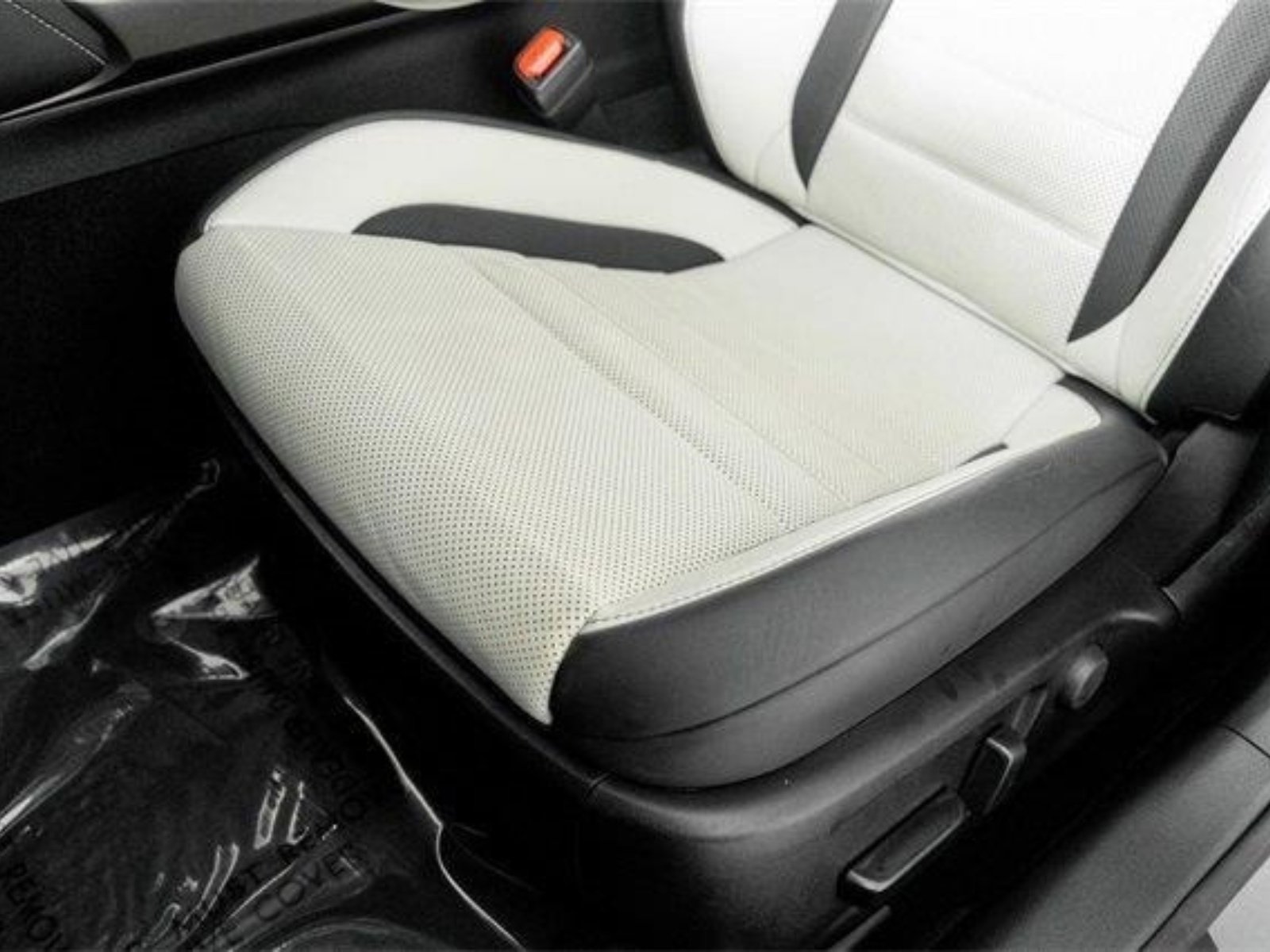 Used 2024 Lexus IS 500 w/ Accessory Package image 42