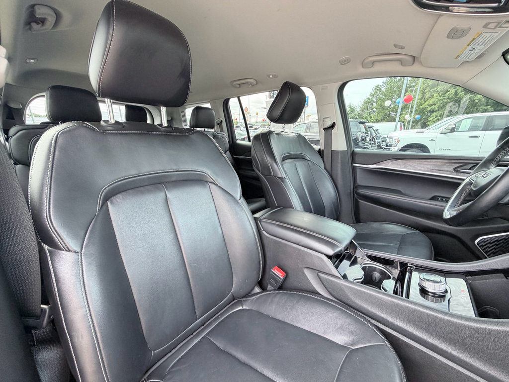 Used 2021 Jeep Grand Cherokee L Limited RWD image 25