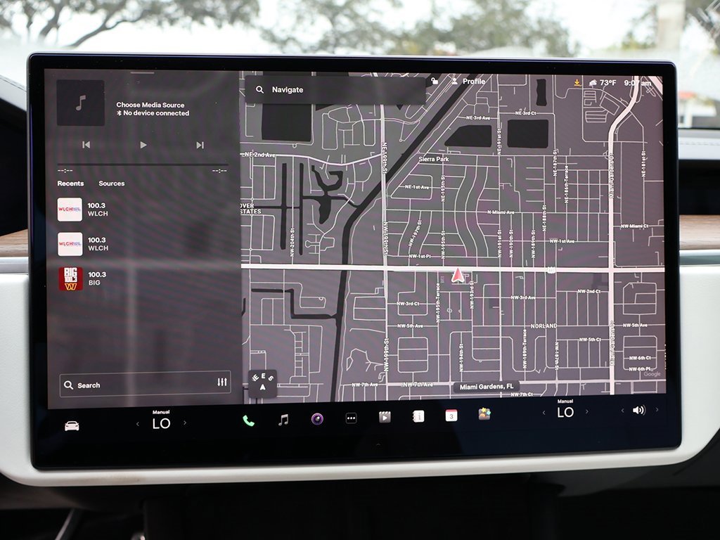 Used 2022 Tesla Model S image 49