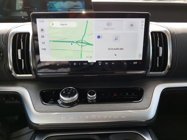 Used 2025 Ford Expedition Max Platinum image 24