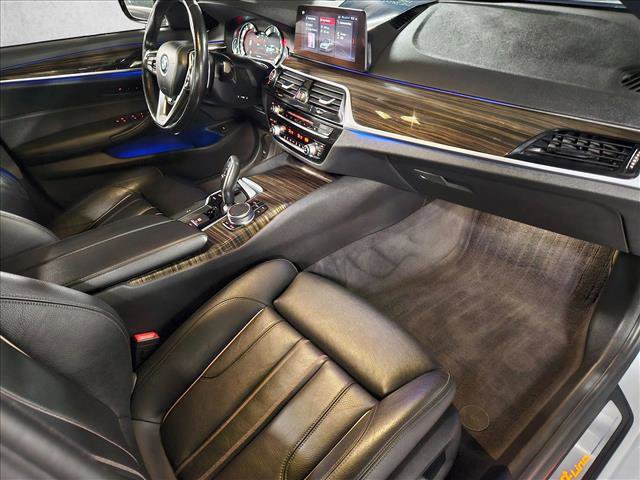 Used 2019 BMW 530i xDrive 530i xDrive image 21