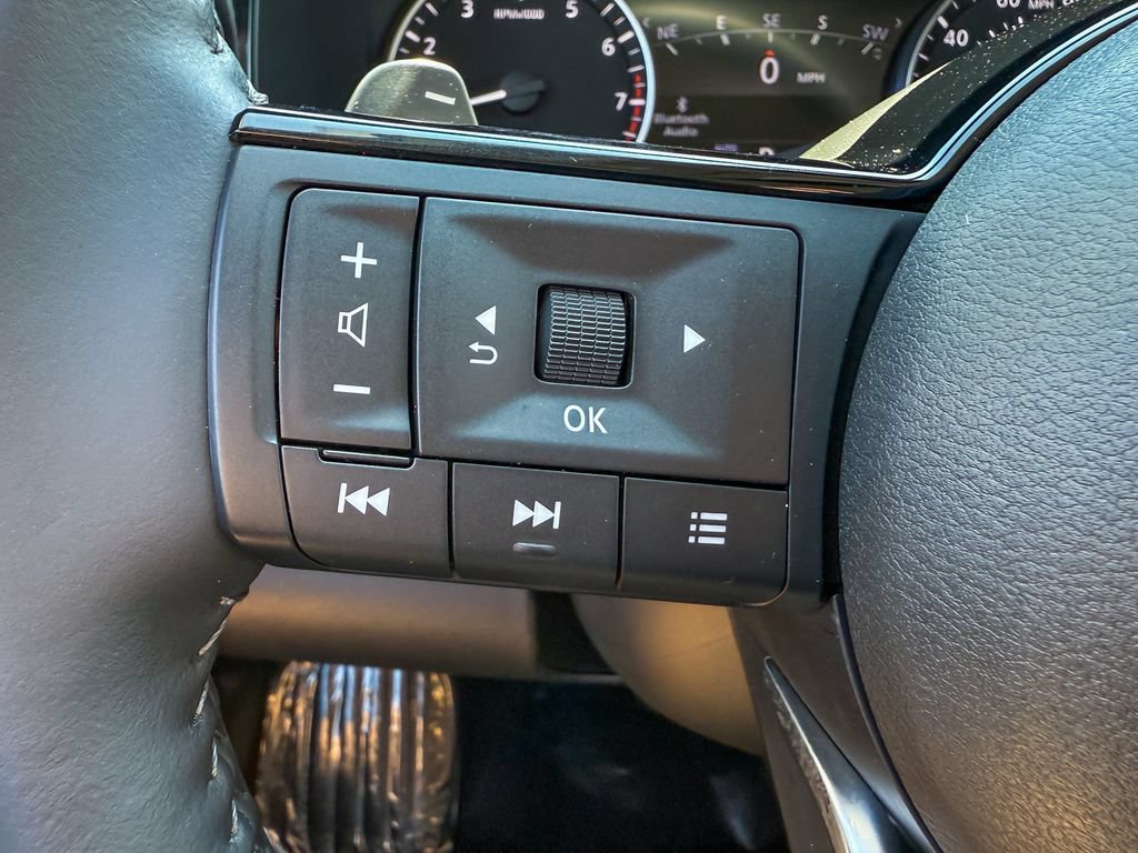 Certified 2024 Nissan Pathfinder SL AWD/4WD image 28