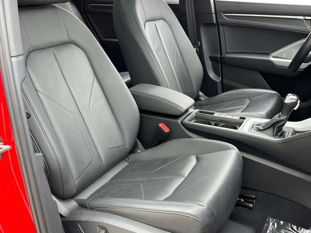 Used 2022 Audi Q3 2.0T Premium Plus w/ Premium Plus Package AWD/4WD image 8