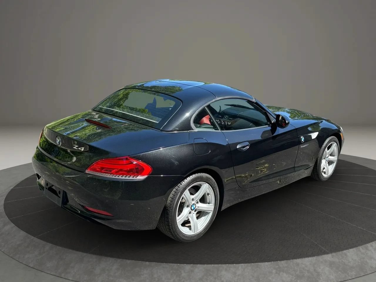 Used 2009 BMW Z4 sDrive30i RWD image 11