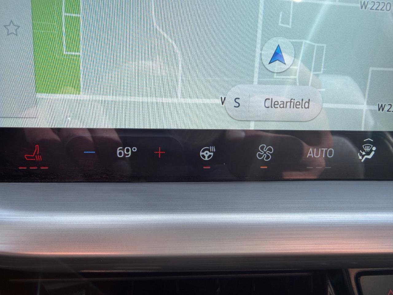 Used 2025 Ford Escape Platinum image 21