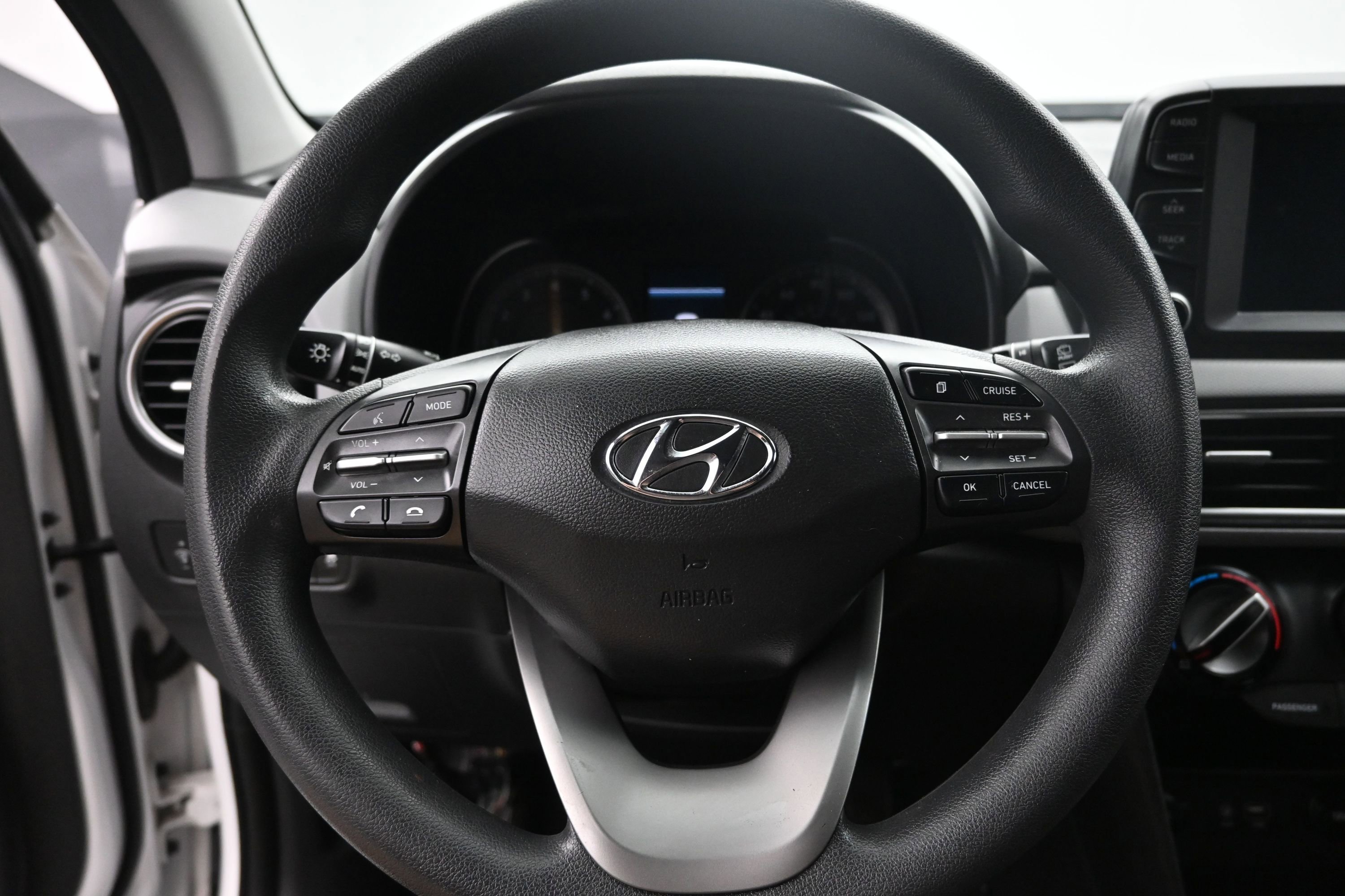Used 2021 Hyundai Kona SE FWD image 13