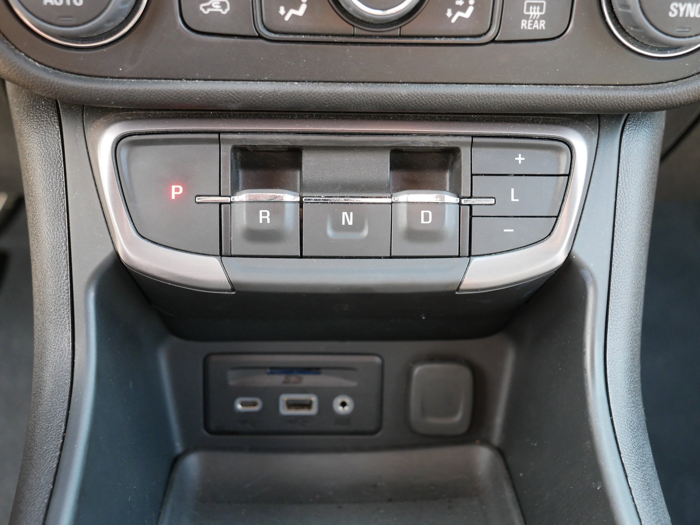 Used 2023 GMC Terrain AT4 image 26