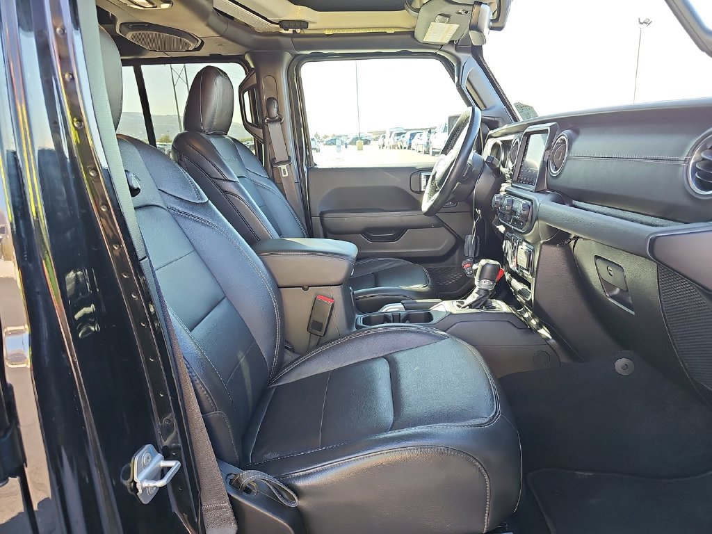 Certified 2022 Jeep Wrangler Unlimited Sahara AWD/4WD image 5