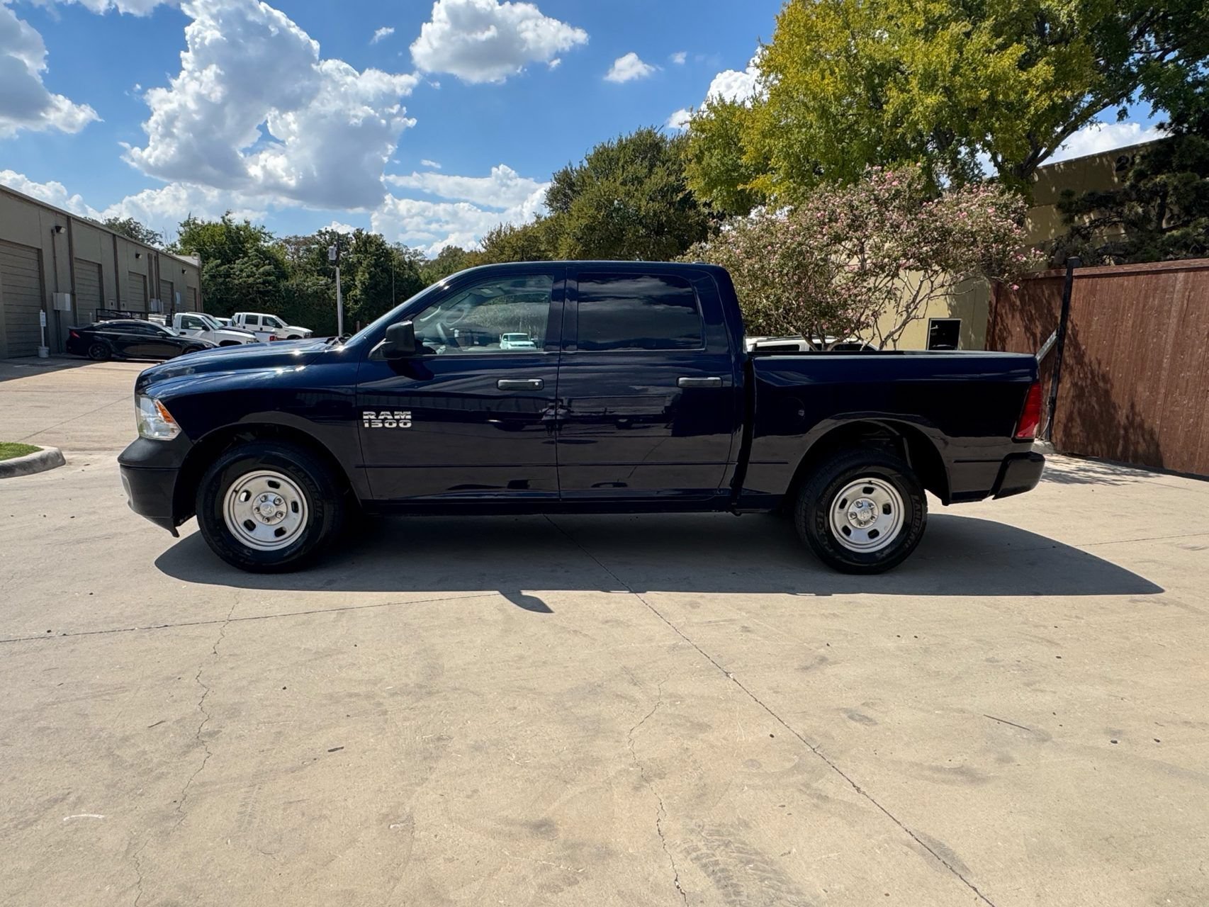 Used 2017 RAM 1500 Tradesman w/ Popular Equipment Group RWD image 4