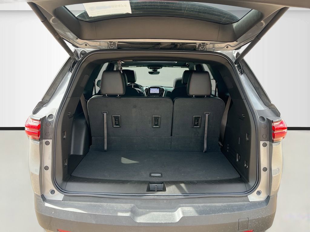 Used 2023 Chevrolet Traverse RS w/ LPO, Cargo Package image 28