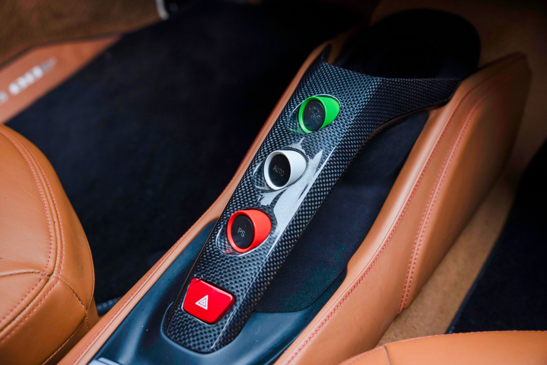 Used 2016 Ferrari 488 GTB RWD image 56