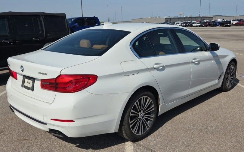 Used 2019 BMW 540i xDrive w/ Convenience Package AWD/4WD image 4