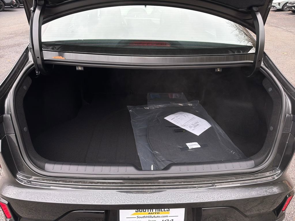 New 2025 Kia K4 GT-Line w/ GT-Line Sunroof Package image 55