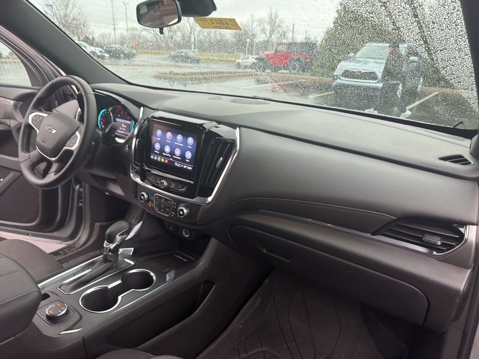 Used 2023 Chevrolet Traverse LT w/ Midnight/Sport Edition image 31