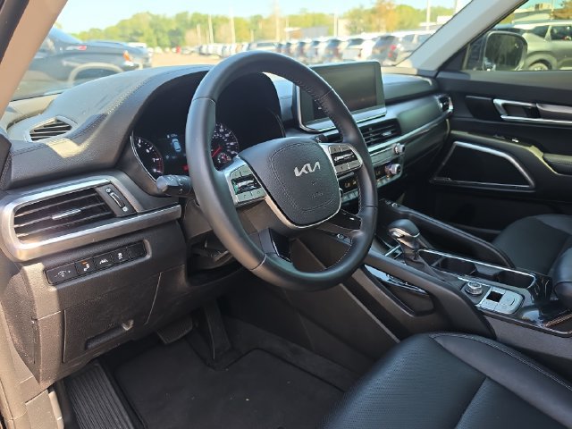 Certified 2022 Kia Telluride S FWD image 14