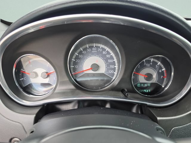 Used 2012 Chrysler 200 Limited FWD image 32