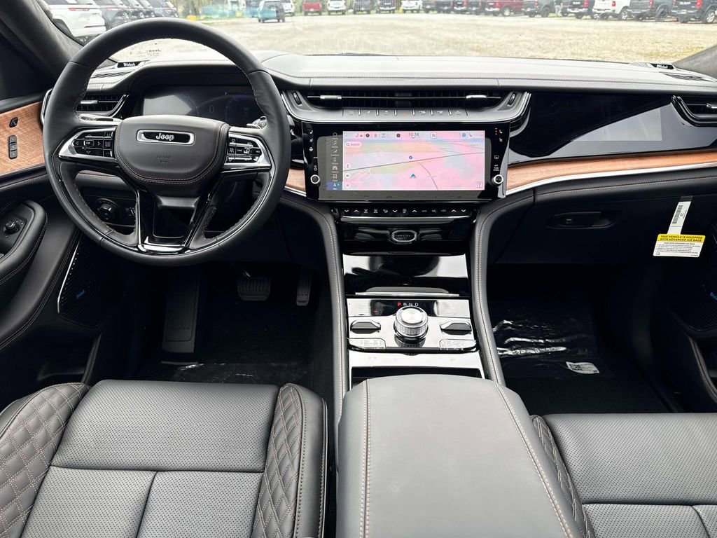 New 2026 Jeep Grand Cherokee Summit w/ Obsidian Package AWD/4WD image 3