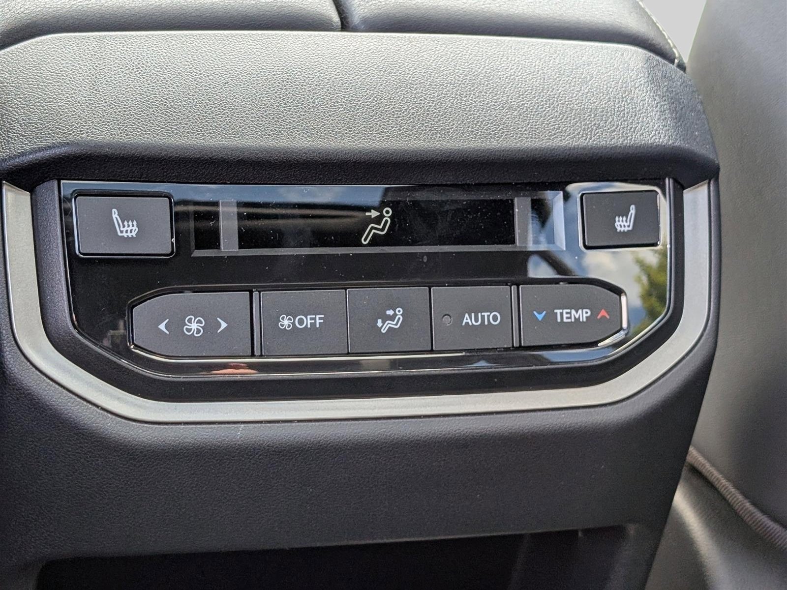 Used 2025 Lexus TX 350 AWD image 17