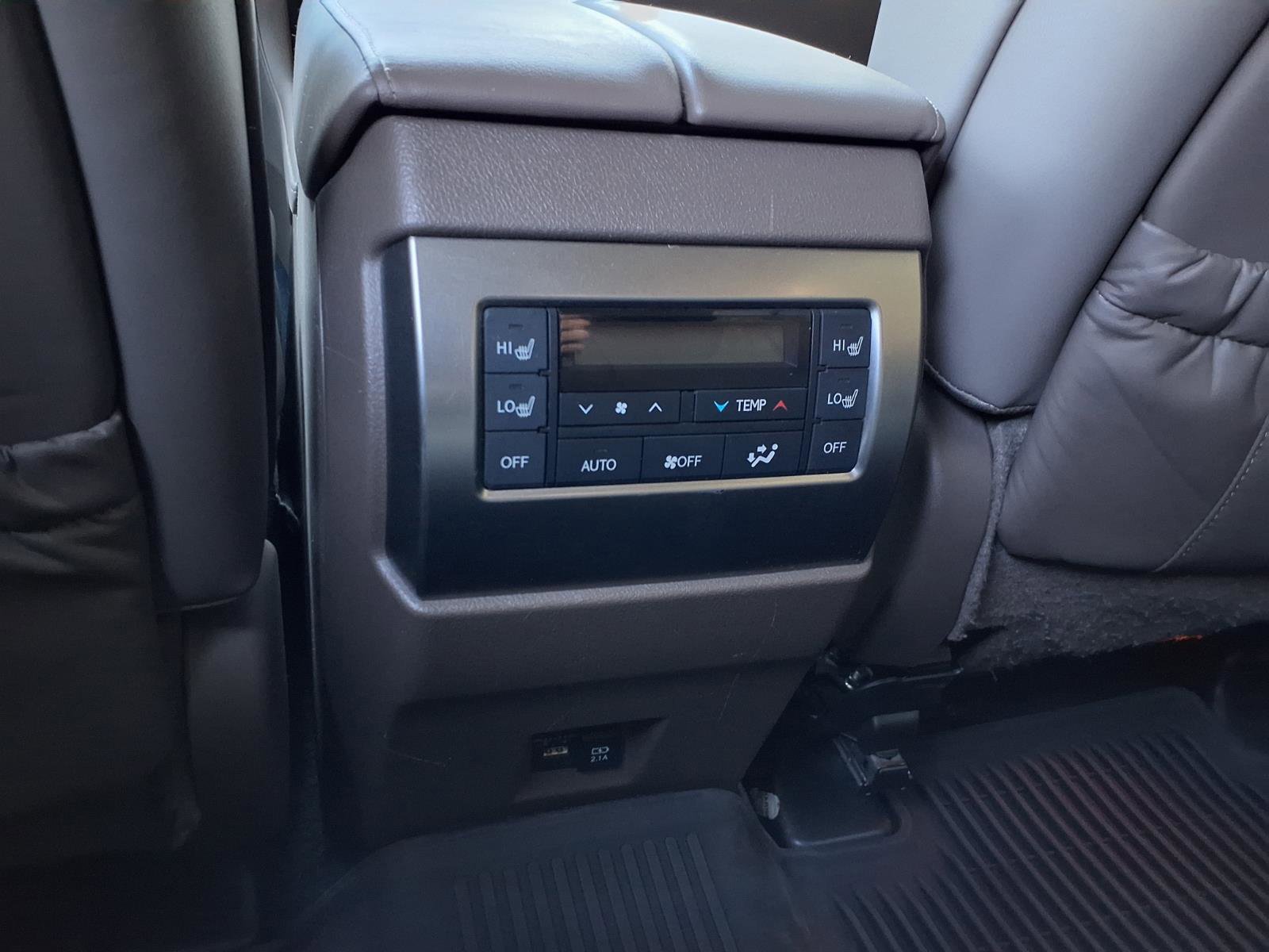 Used 2022 Lexus GX 460 Premium w/ Premium Package image 24