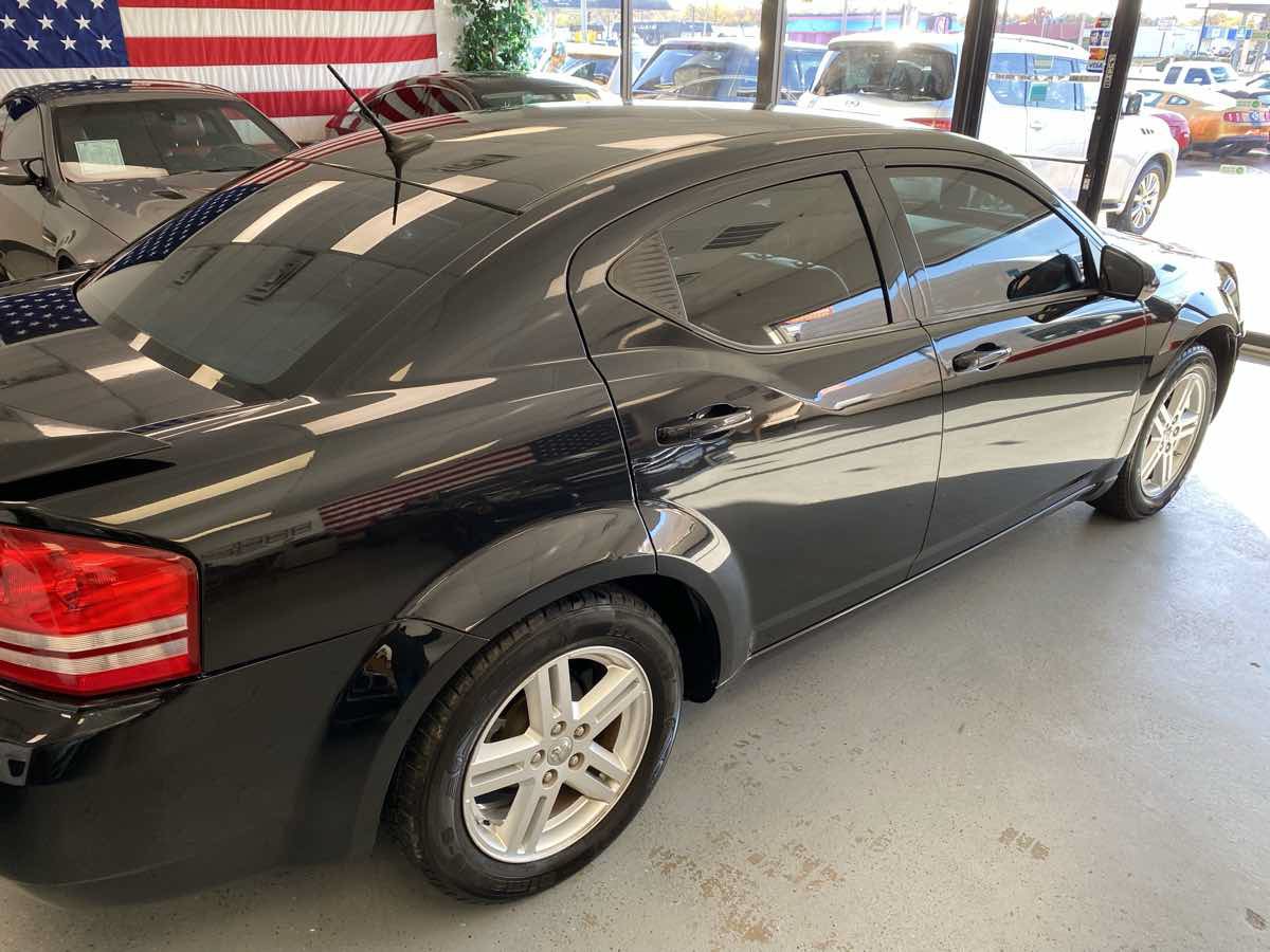 Used 2010 Dodge Avenger R/T w/ Premium Convenience Group FWD image 6
