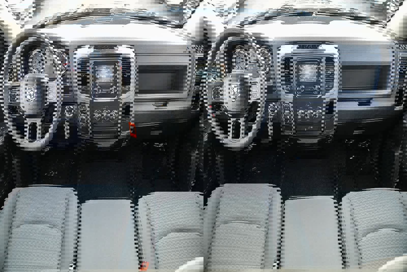 Used 2018 RAM 1500 Express image 11