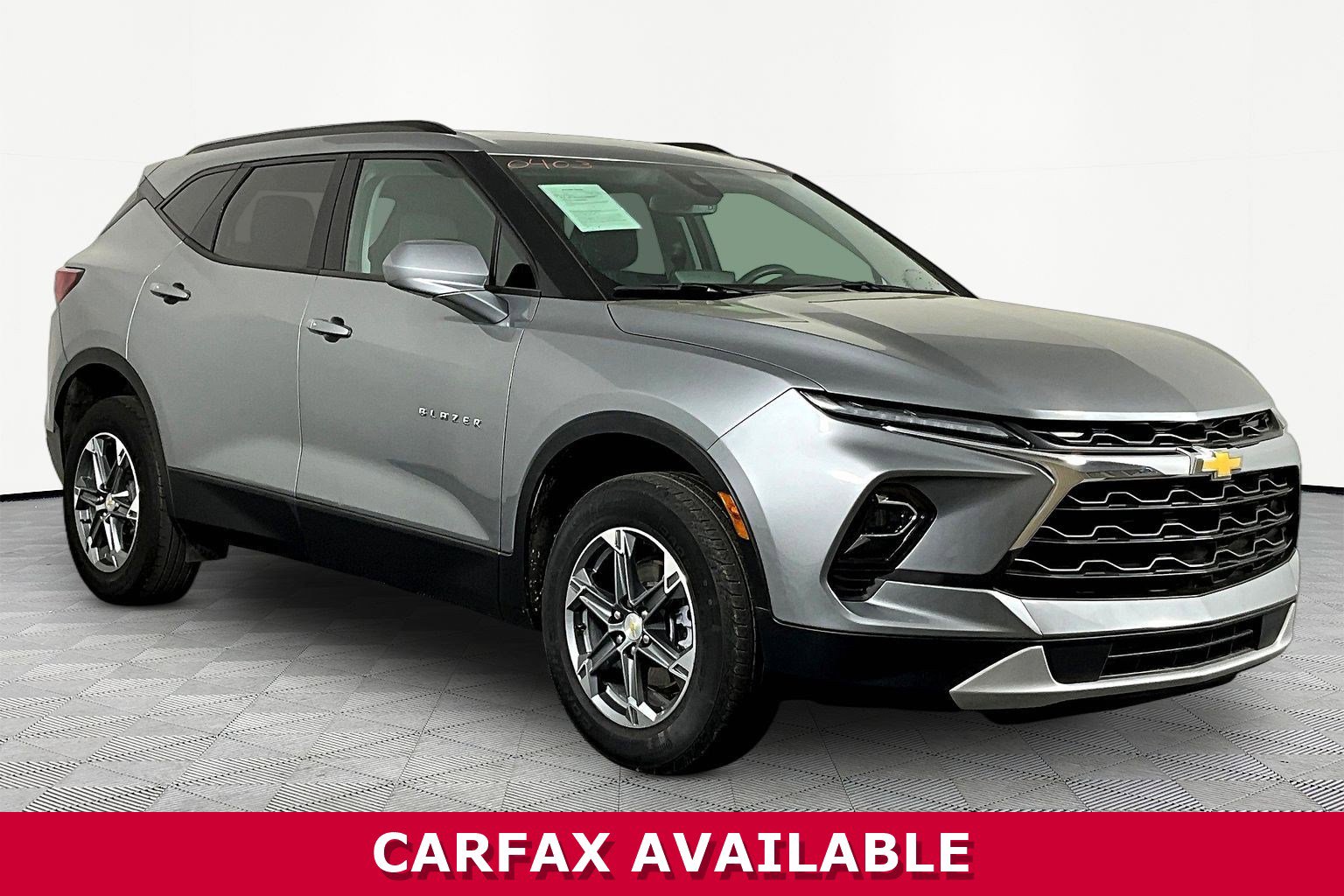 Used 2024 Chevrolet Blazer LT w/ Convenience Package FWD image 3