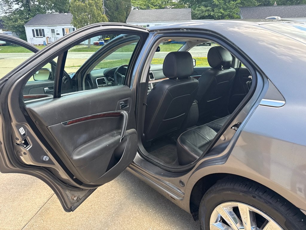 Used 2011 Lincoln MKZ AWD image 12