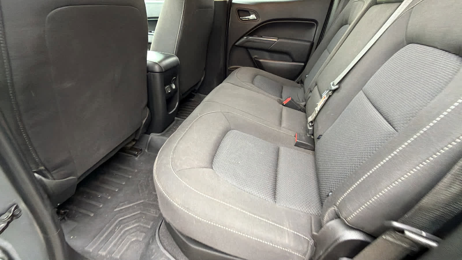 Used 2020 Chevrolet Colorado LT w/ LT Convenience Package image 17