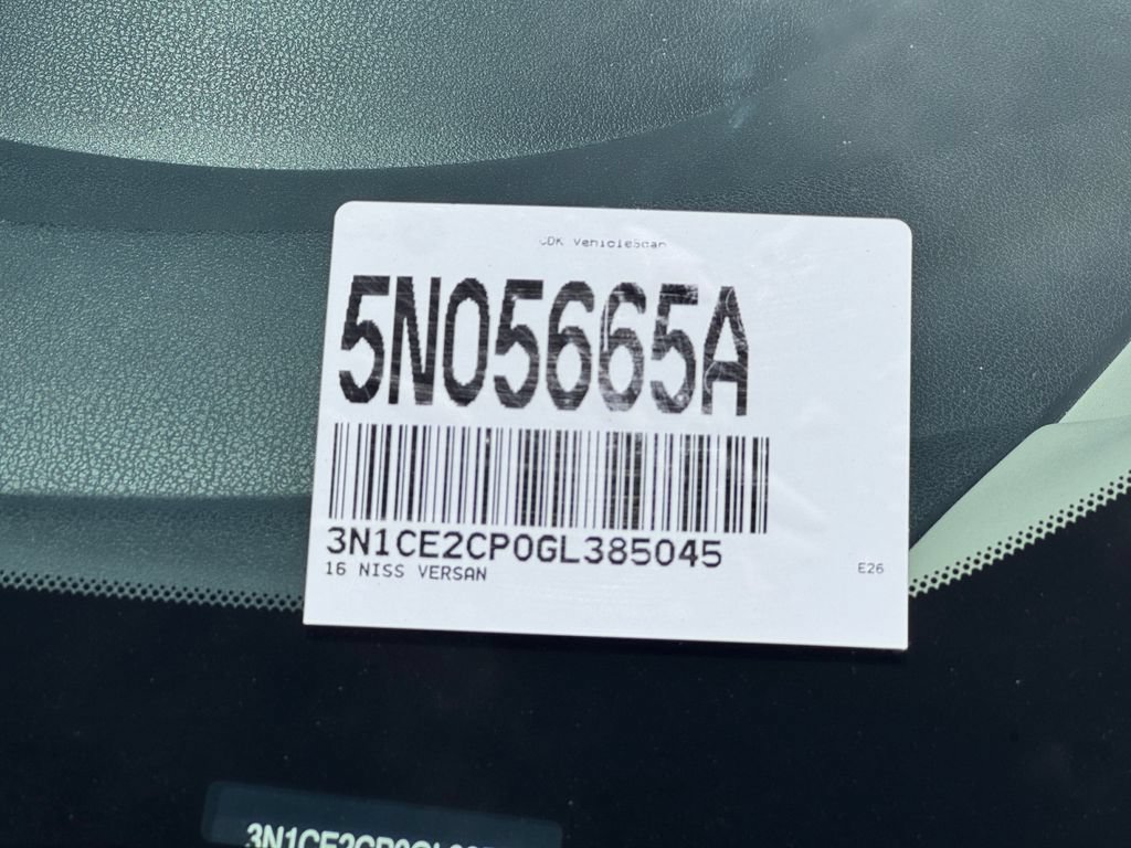 Used 2016 Nissan Versa Note SV FWD image 35