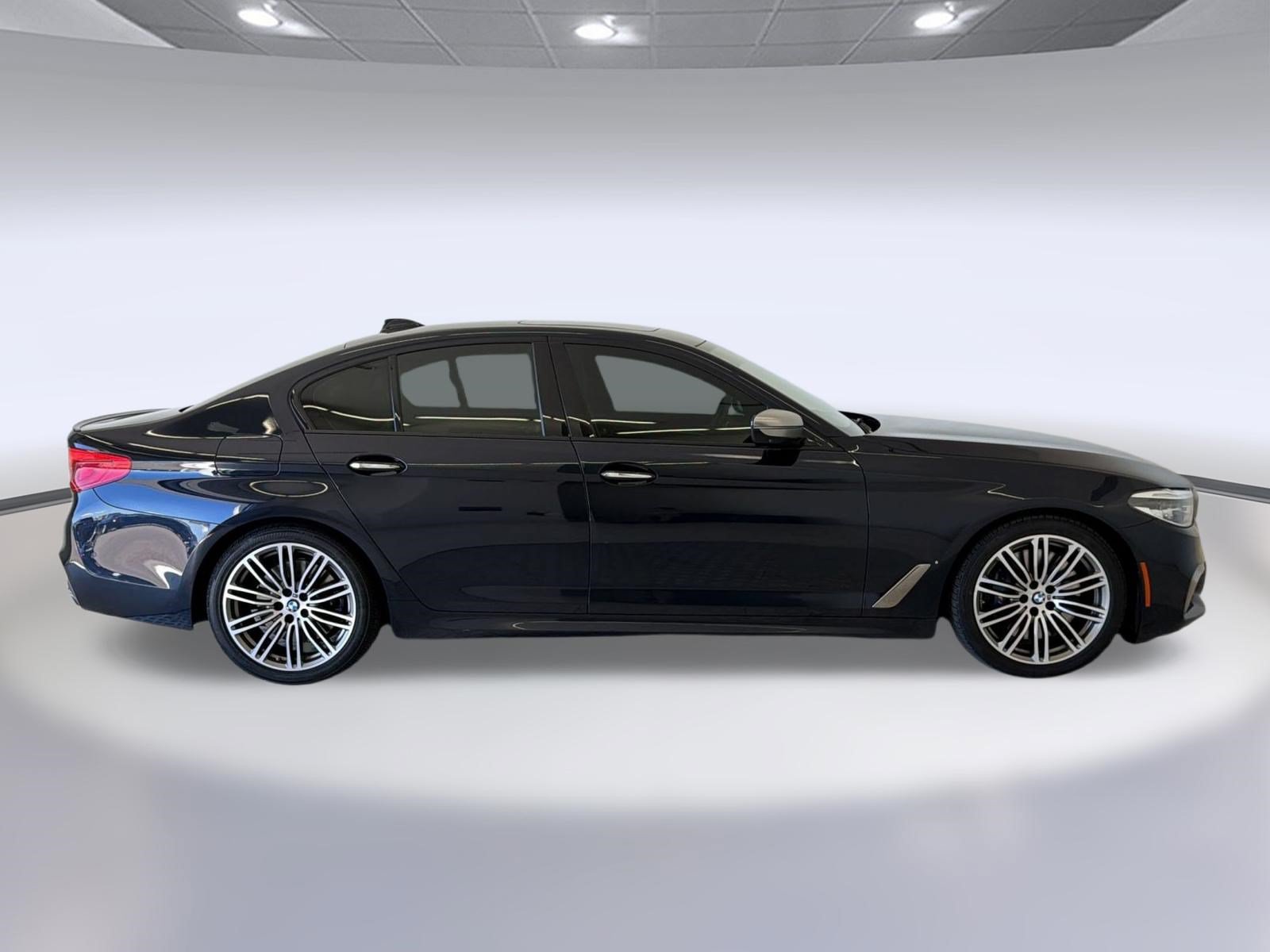 Used 2018 BMW M550i xDrive w/ Driving Assistance Package AWD/4WD image 8