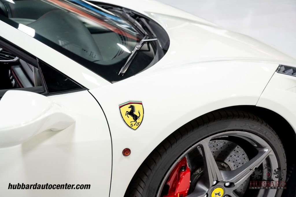 Used 2014 Ferrari 458 Spider RWD image 38