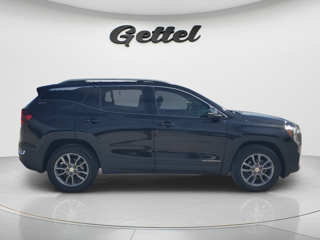 Used 2024 GMC Terrain SLT w/ Tech Package AWD/4WD image 3