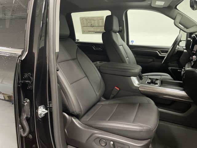 New 2026 Chevrolet Silverado 3500 LTZ w/ LTZ Convenience Package image 18