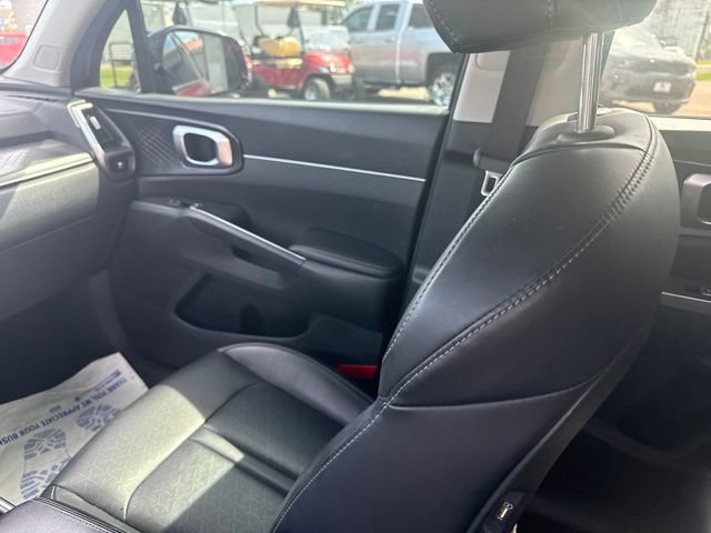 Used 2021 Kia Sorento S w/ Panoramic Sunroof Package FWD image 16
