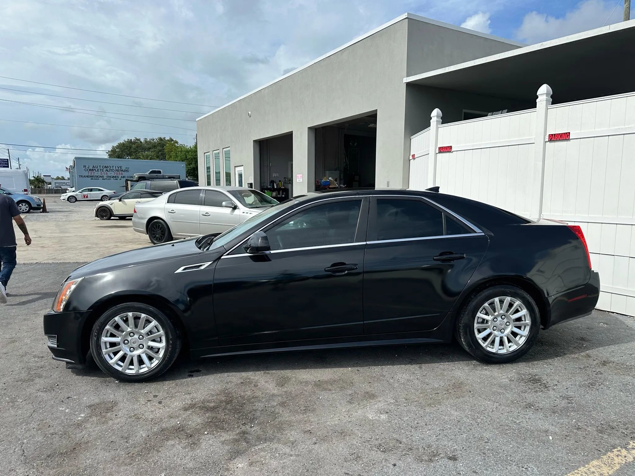 Used 2011 Cadillac CTS Sedan image 5