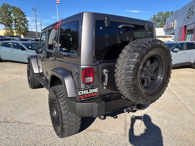 Used 2018 Jeep Wrangler Unlimited Sahara AWD/4WD image 8