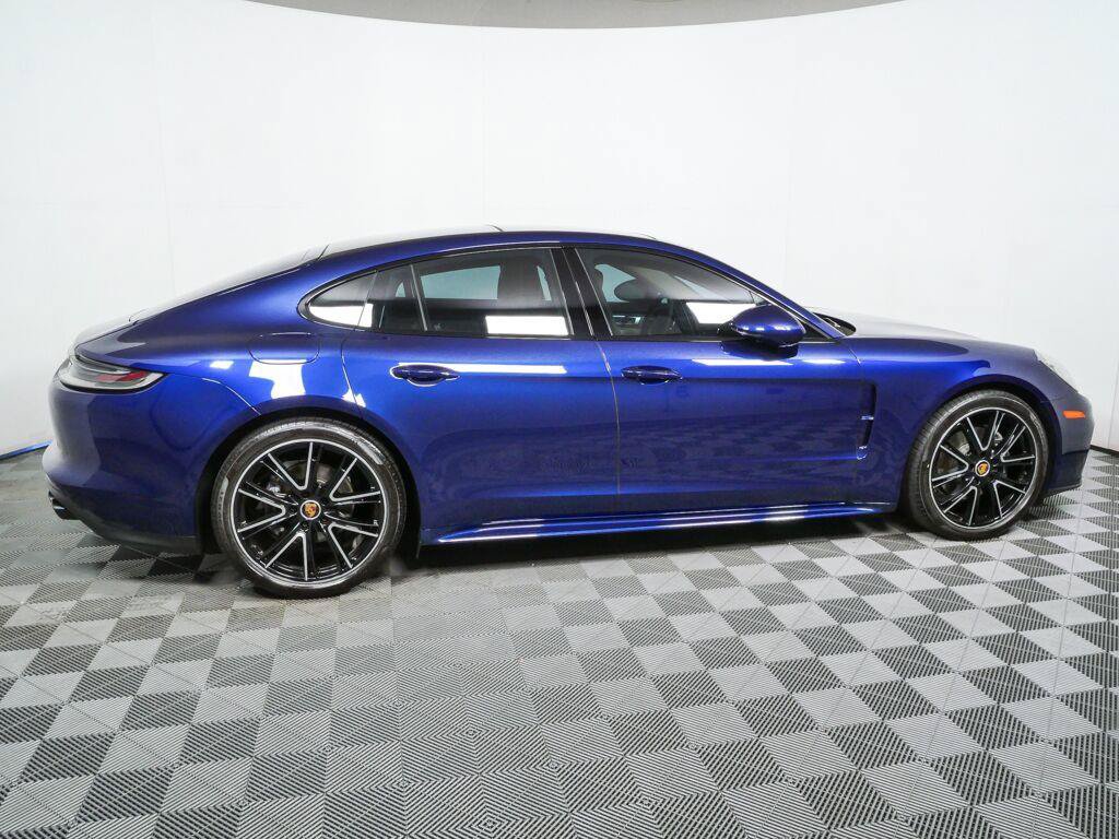 Certified 2023 Porsche Panamera 4 Platinum Edition AWD/4WD image 30