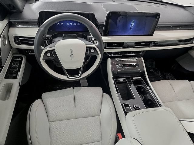 New 2026 Lincoln Aviator Black Label w/ Black Label Special Edition AWD/4WD image 11