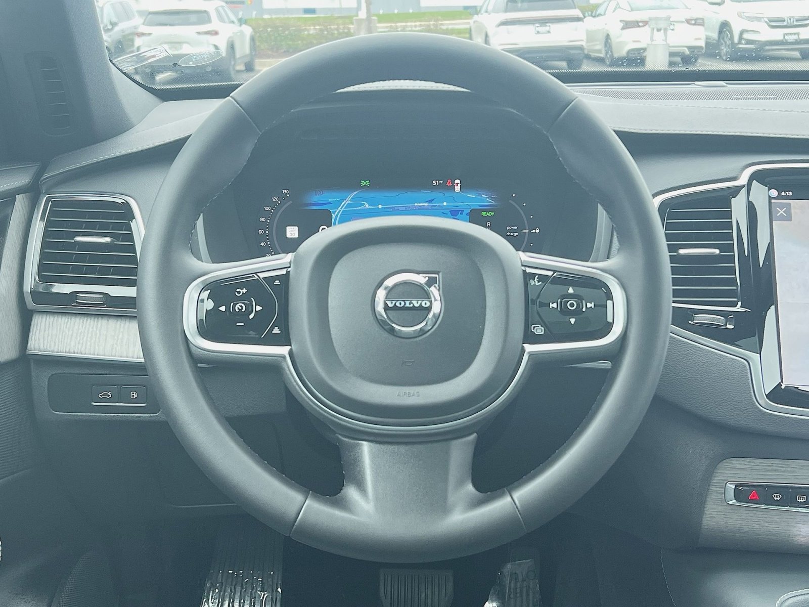 Certified 2023 Volvo XC90 T8 Ultimate w/ Protection Package Premier image 16