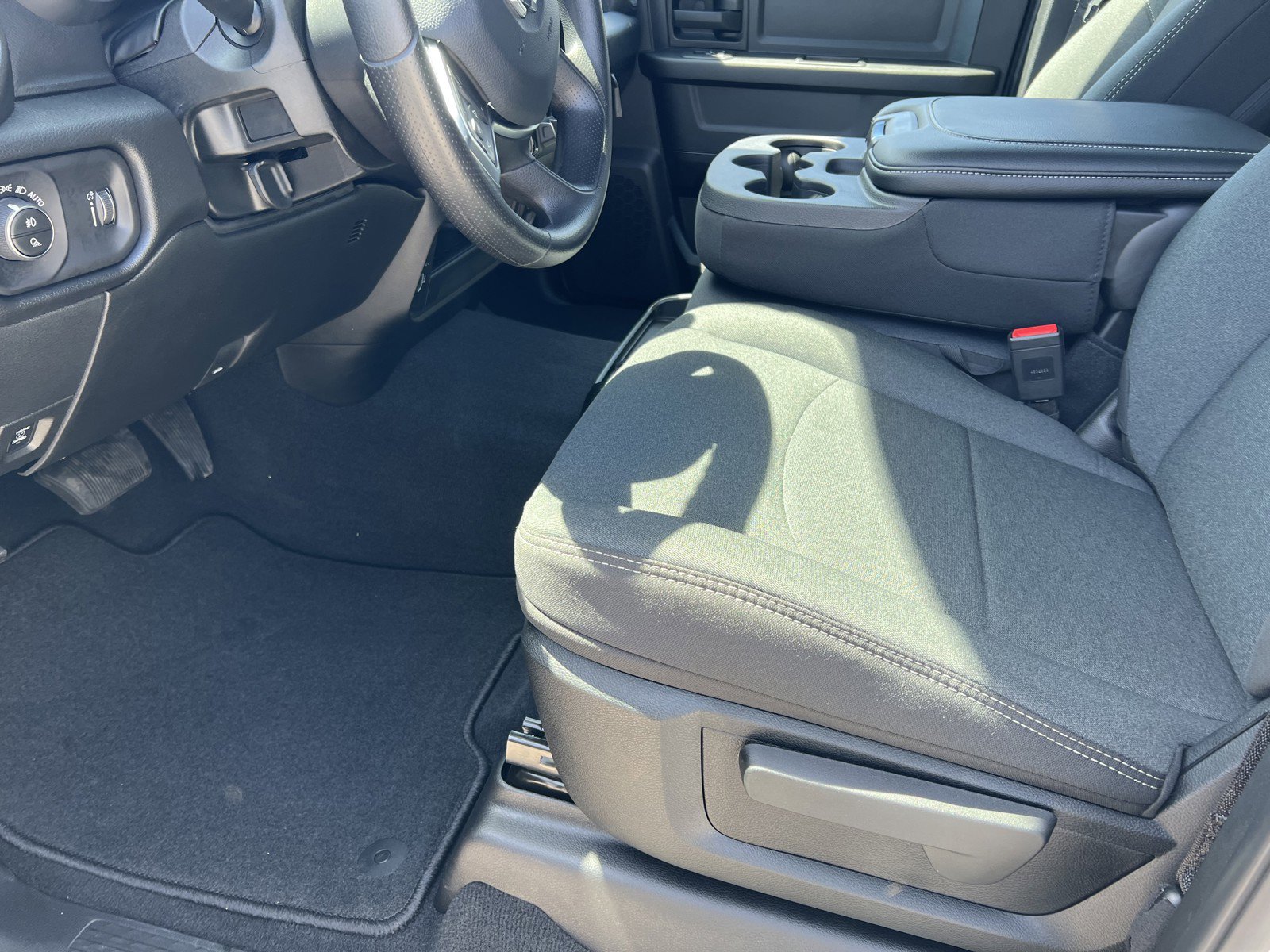 New 2026 RAM 2500 Tradesman AWD/4WD image 12