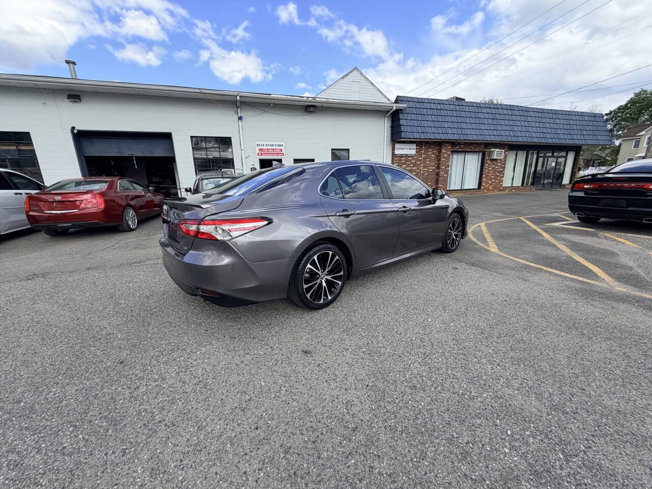 Used 2021 Toyota Camry LE FWD image 19