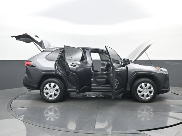 Used 2024 Toyota RAV4 LE FWD image 30