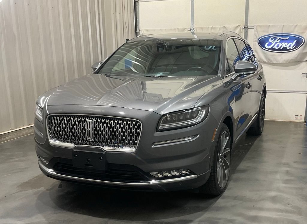 Used 2023 Lincoln Nautilus Reserve w/ Equipment Group 202A AWD/4WD image 3