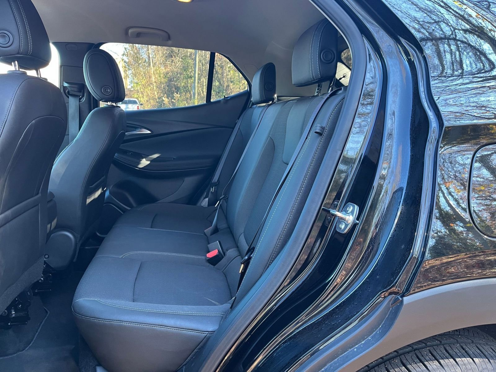 Used 2025 Buick Encore GX Preferred image 23