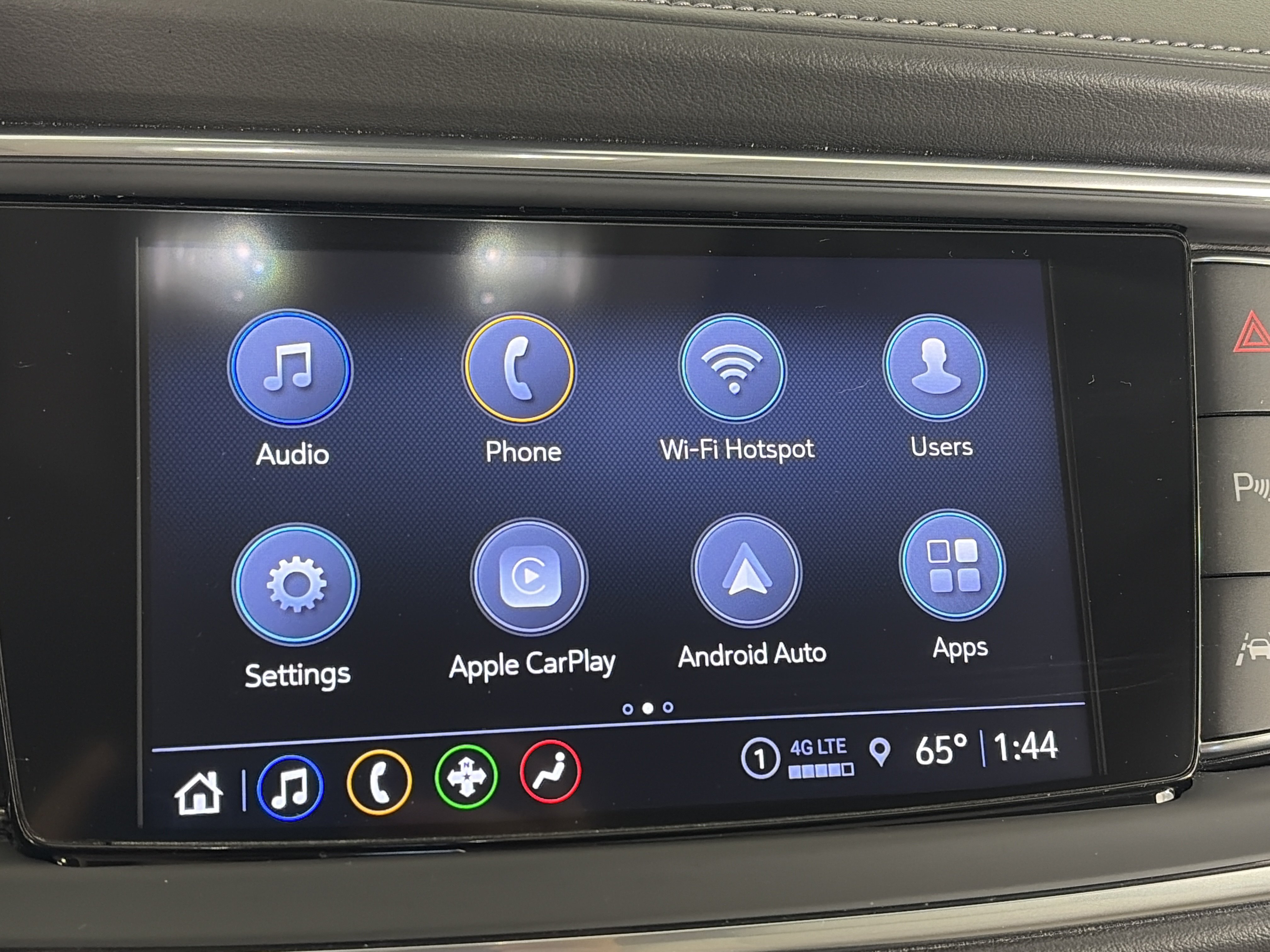 Used 2024 Buick Enclave Essence FWD image 19