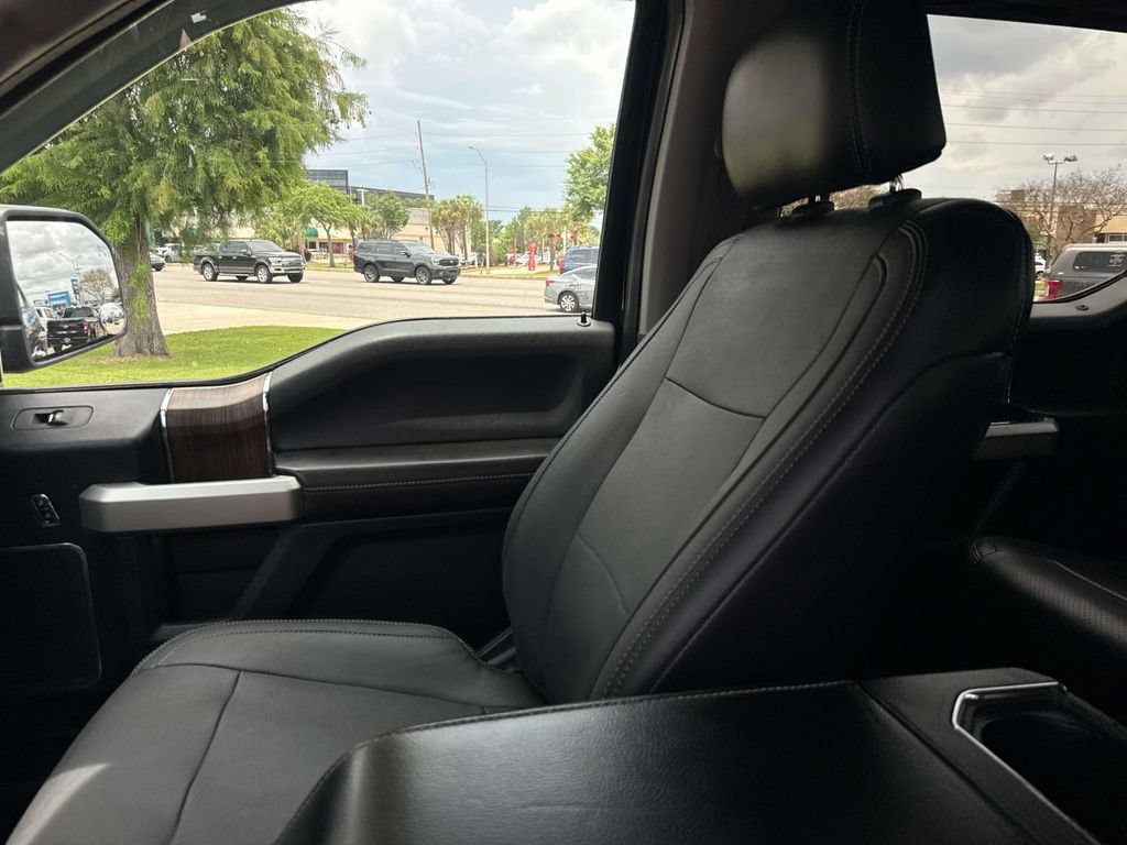 Used 2015 Ford F150 Lariat w/ Equipment Group 502A Luxury AWD/4WD image 17