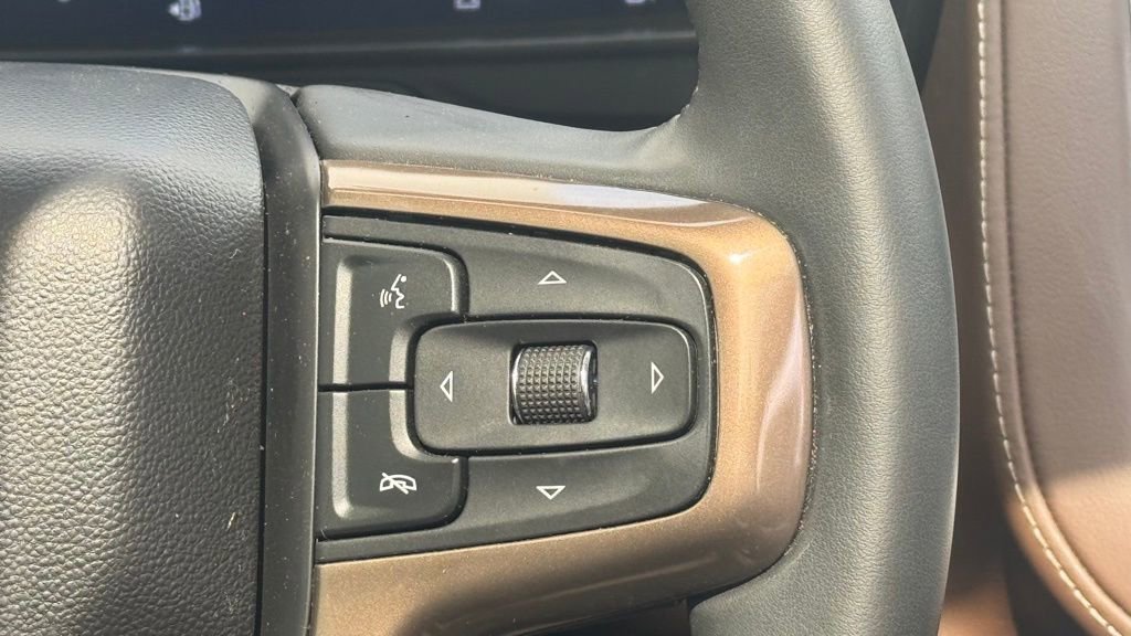 Used 2023 Chevrolet Tahoe High Country w/ Max Trailering Package AWD/4WD image 18