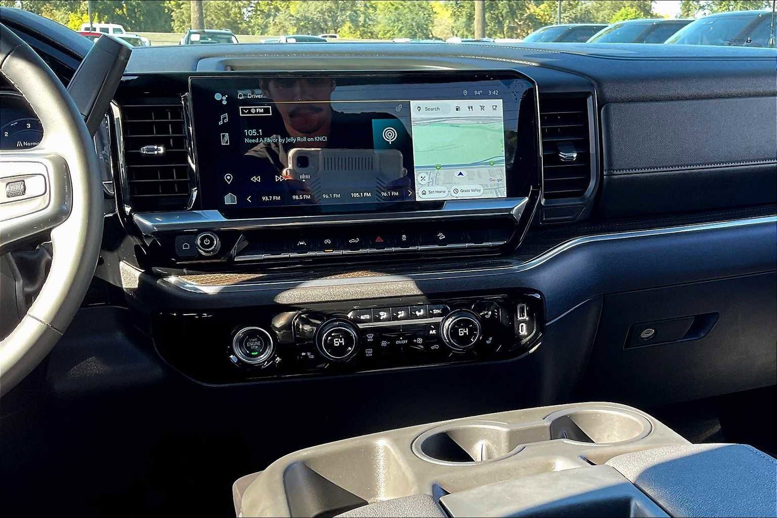 Used 2023 Chevrolet Silverado 1500 RST image 9