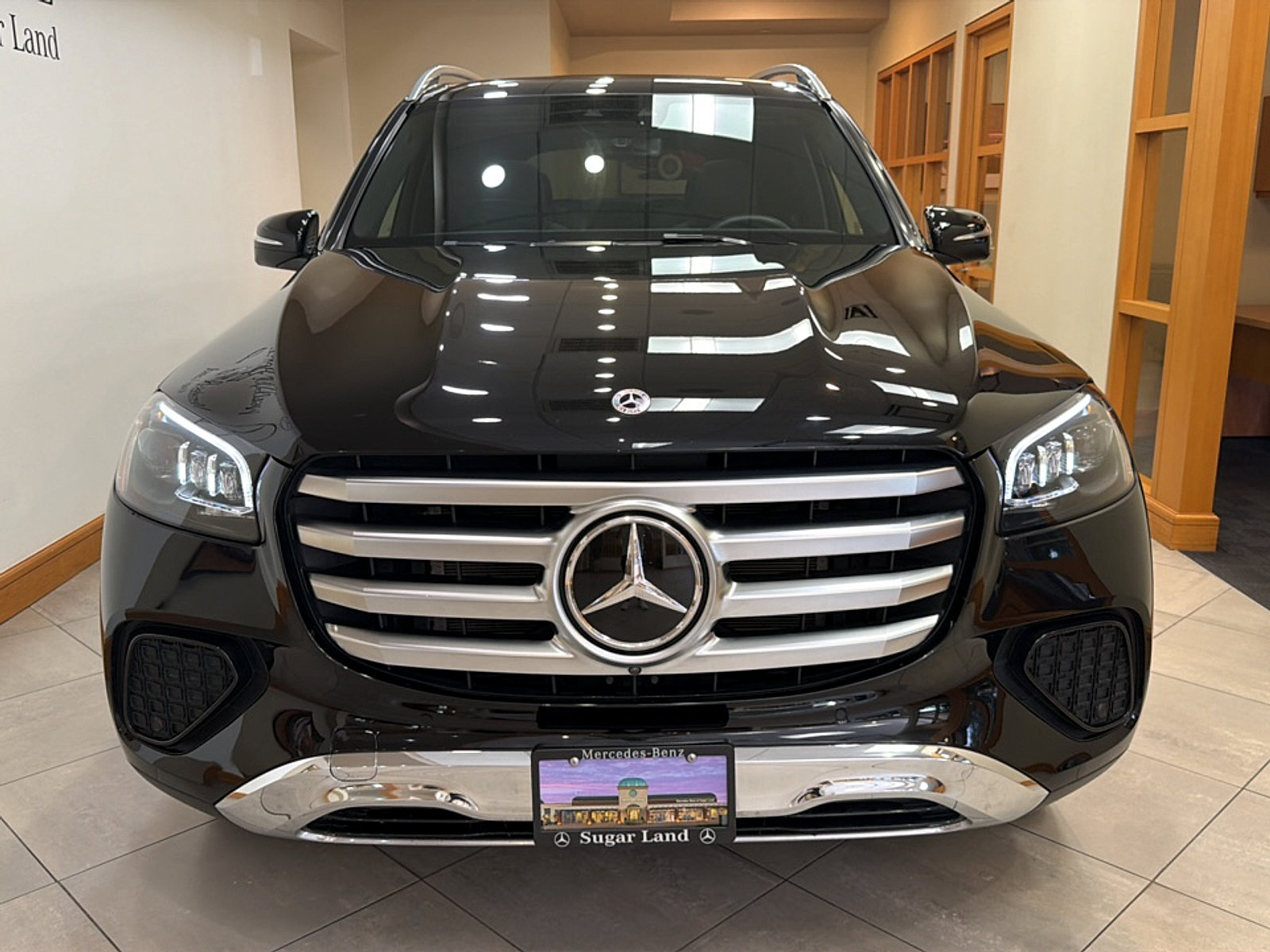 Certified 2025 Mercedes-Benz GLS 450 4MATIC image 3